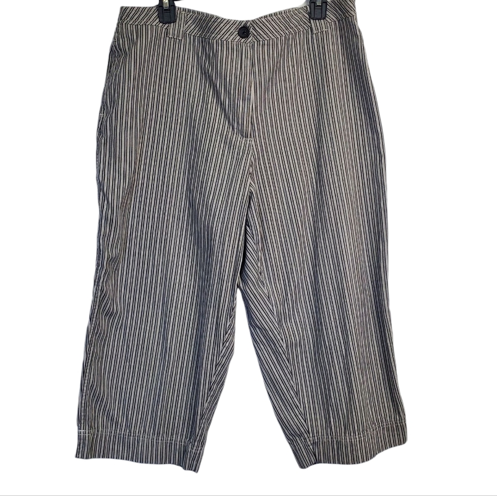 Women's Striped Gray Capris